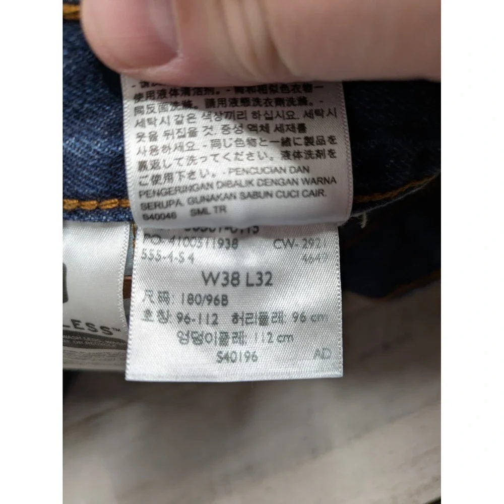 Levis 501 Jeans Mens 38x32 Blue Denim Original Fit Straight Button Fly Dark Wash